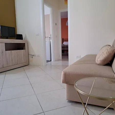 Navili Grand Apartment *